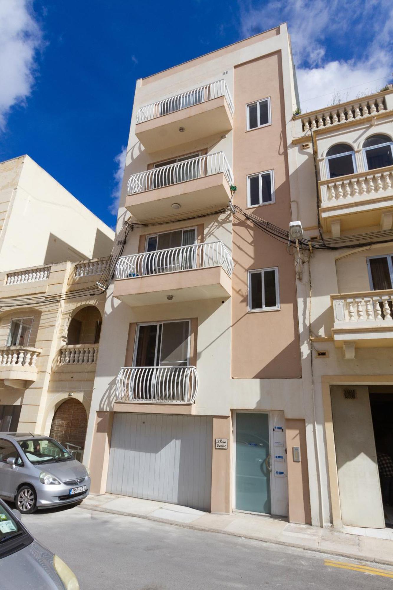 Modern & Central 2 Bedroom & 2 Bathrooms Apartment Msida Exterior photo